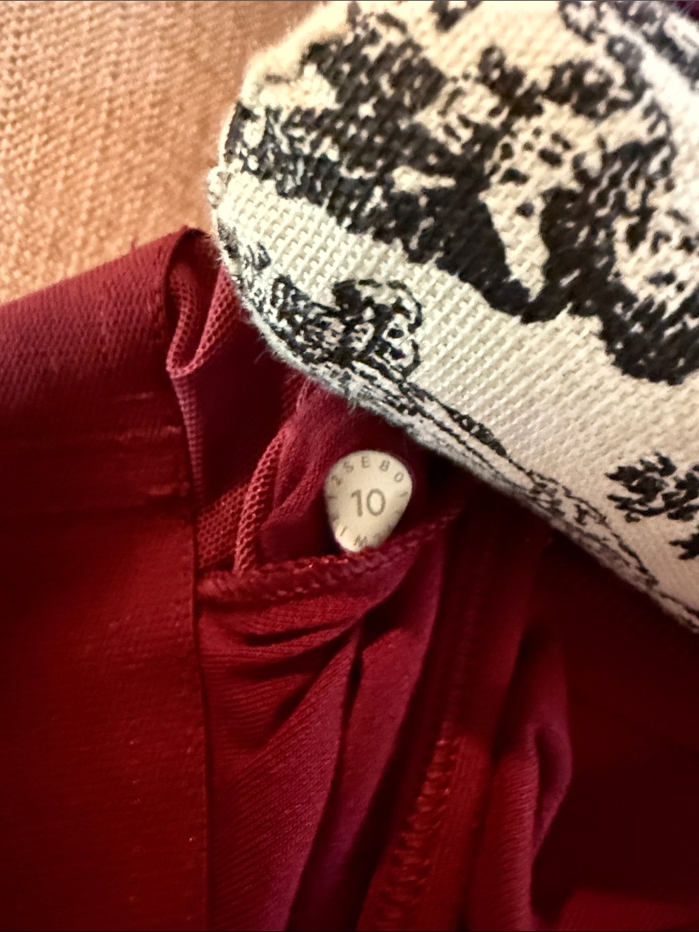 Lululemon Power Y Tank Bordeaux Drama Racer back size 10 - Picture 5 of 5